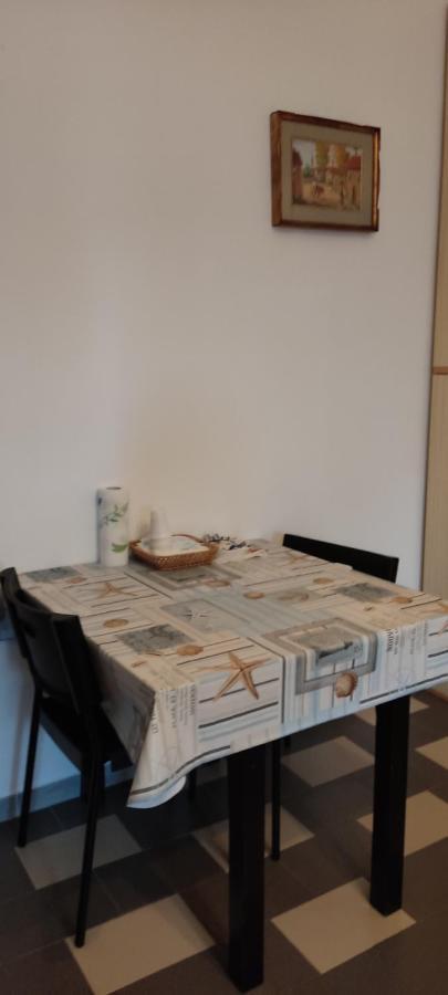 Ferienwohnung La Casa Di Periferia Bari Exterior foto